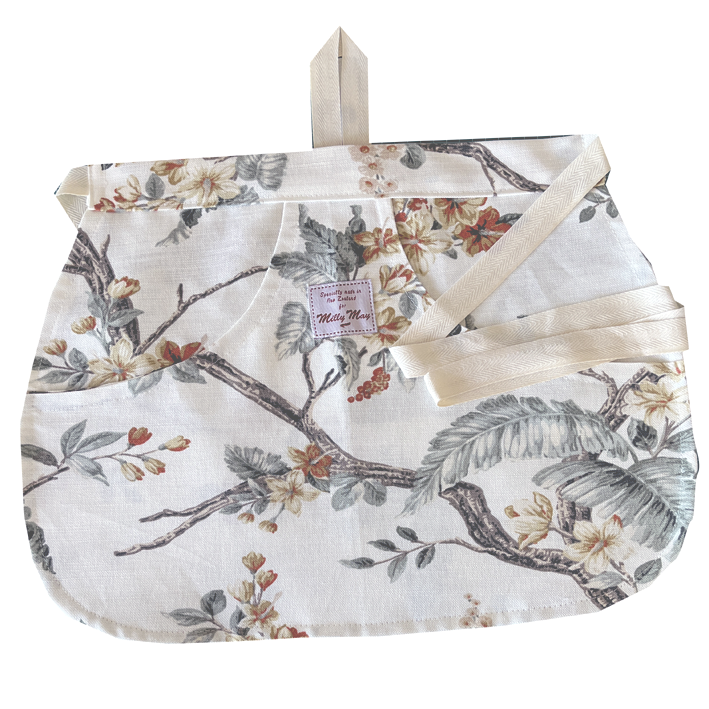 Peg Apron
